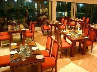 Hotel Riverside Resort And Spa Кумбаконам Экстерьер фото
